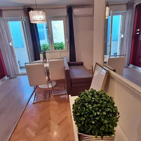 Ivan Apartman Omiš