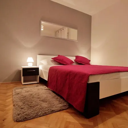 Ivan Apartman